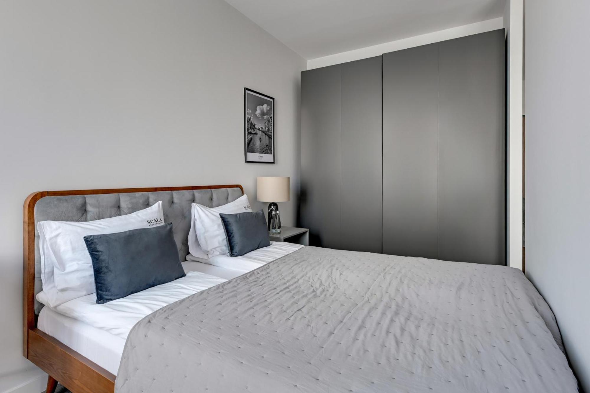 Apartament Scala 60k Center With Parking By Lion